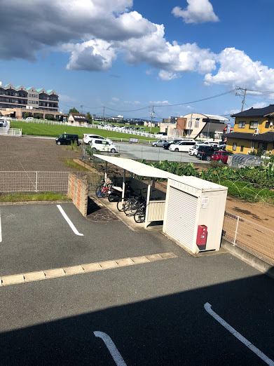 駐車場　同タイプ物件の内観イメージです。