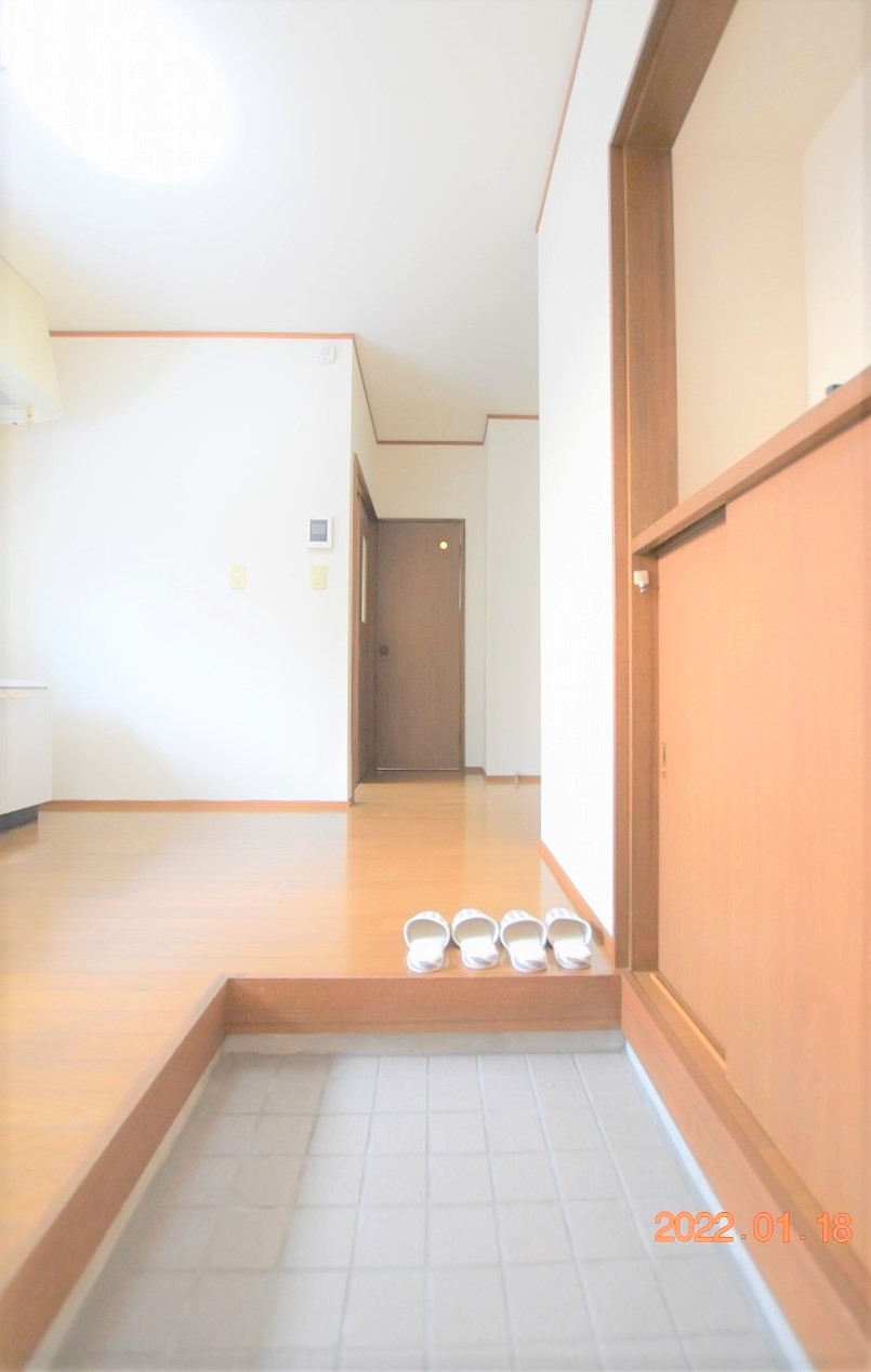 玄関　敷金礼金不要・仲介手数料無料+1か月フリーレント付き