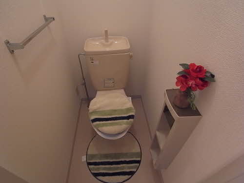 トイレ　まだまだ綺麗です