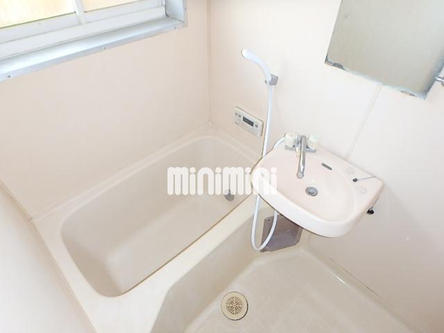 バス・シャワールーム　追い焚き機能付きのバスルーム