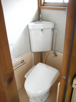 丸子通2丁目貸家のトイレ写真