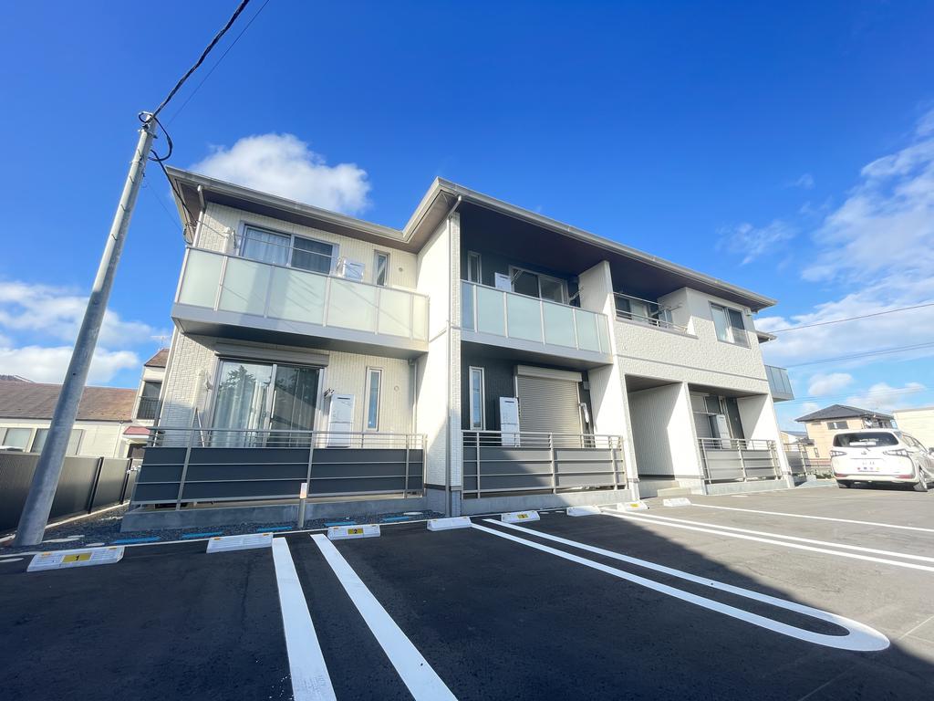 建物外観　今年築の落ち着いた外観のアパートです。
