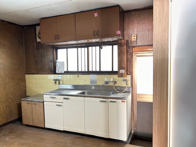 近鉄長野線 富田林駅 徒歩13分 2階建 築57年のキッチン写真