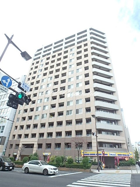 中央区日本橋馬喰町のマンションの建物外観