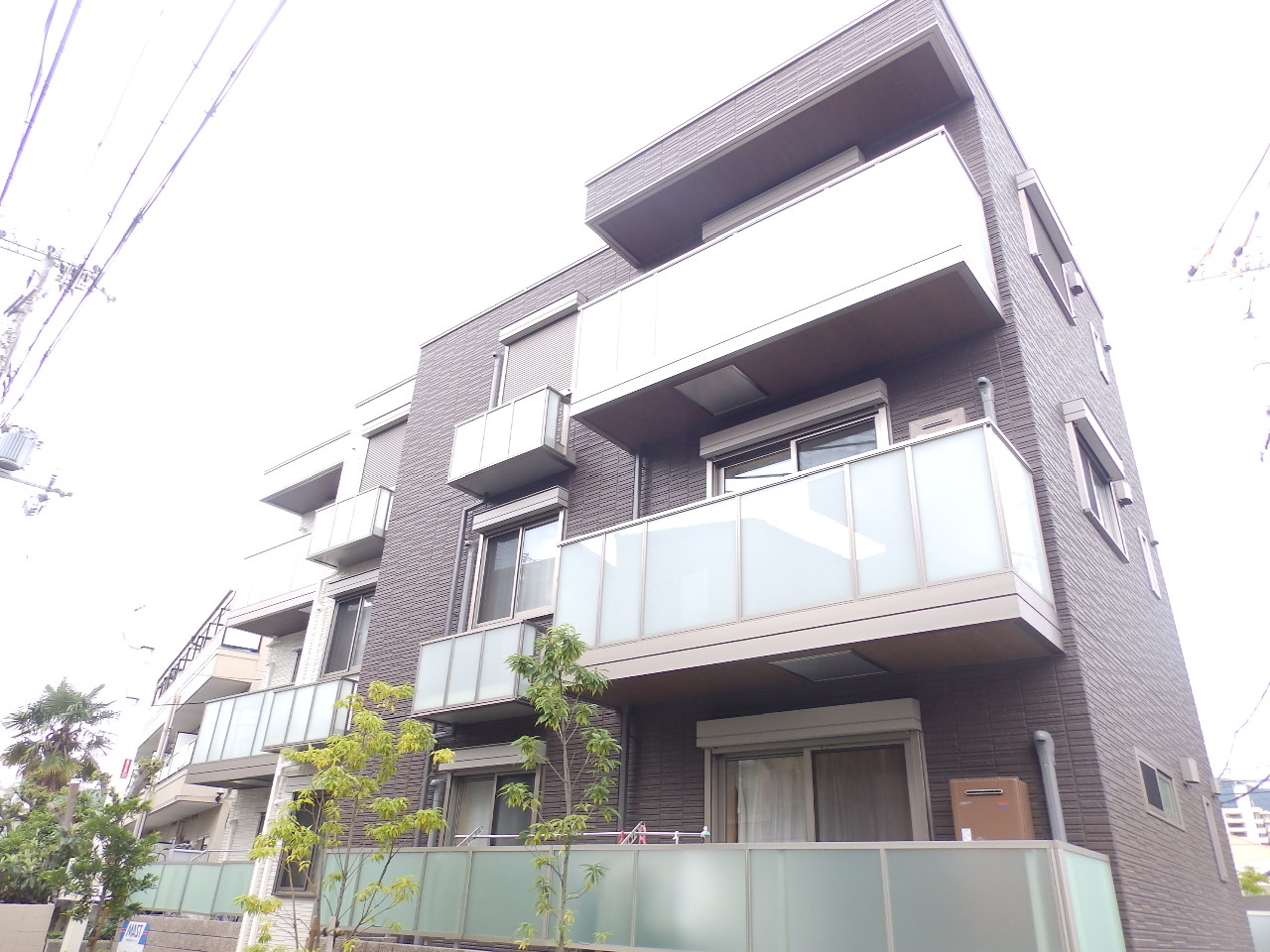 建物外観　2016年築