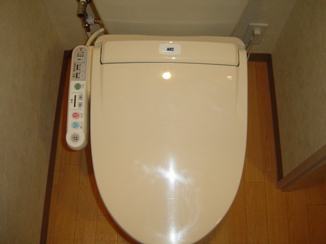 トイレ　シャワー付きトイレ
