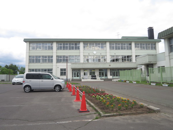 【旭川市大町一条のアパートの小学校】