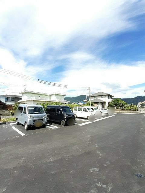 【ＧＡＲＤＥＮーＯ岩畠Ｂの駐車場】