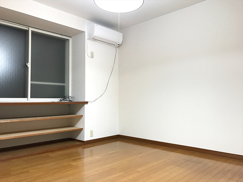 居室・リビング　洋室（8帖）の様子