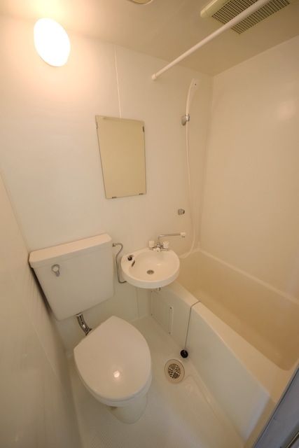 バス・シャワールーム　★お部屋探しはタウンハウジング高幡不動店まで★