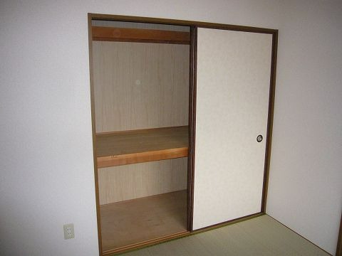 【糟屋郡粕屋町長者原東のマンションの収納】