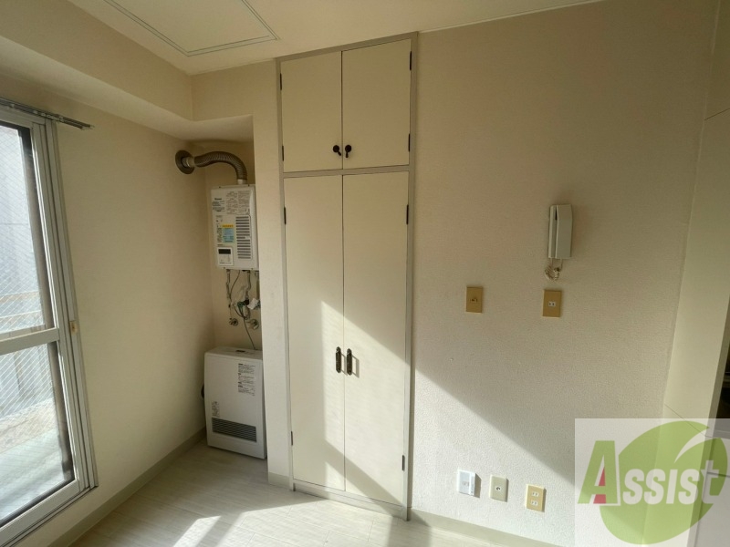 収納　洋室の収納です。部屋がすっきり片付きます。