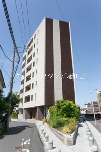 大田区西蒲田のマンションの建物外観