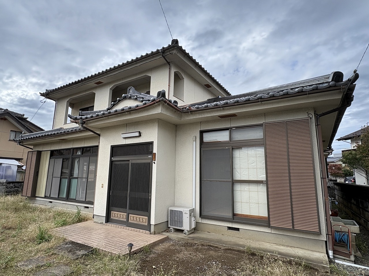 飯田5丁目貸家の建物外観