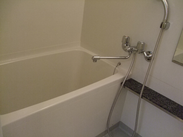 バス・シャワールーム　浴室