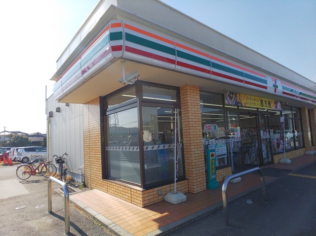 コンビニ　セブンイレブン 高砂阿弥陀町店（コンビニ）まで309m