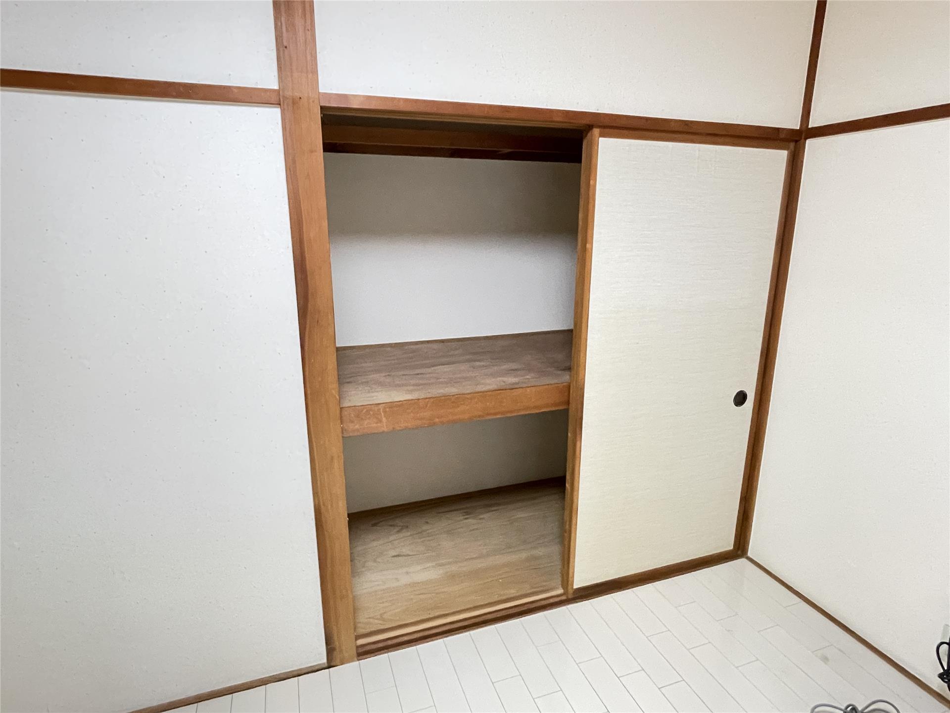 収納　広々とした押入があります♪