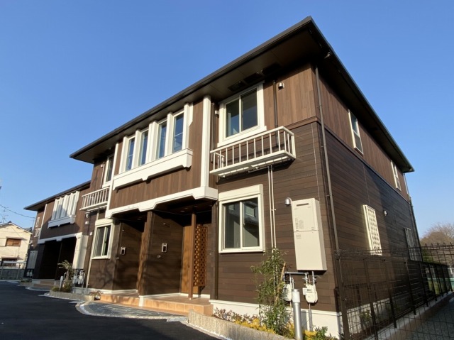 藤井寺市道明寺のアパートの建物外観