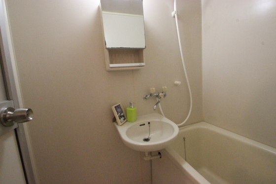 洗面設備　※別部屋の写真です