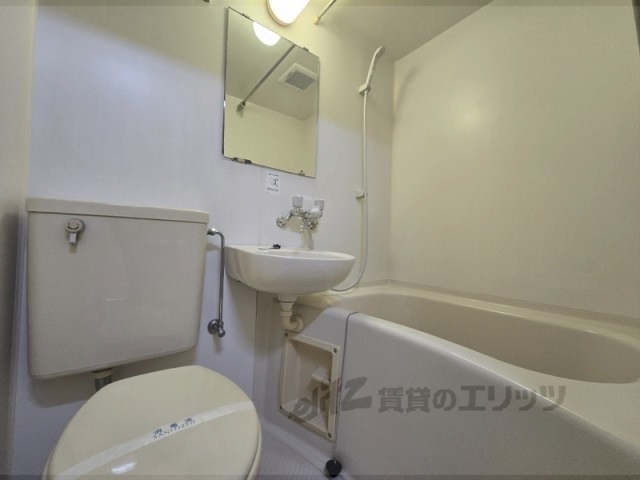 バス・シャワールーム　バス