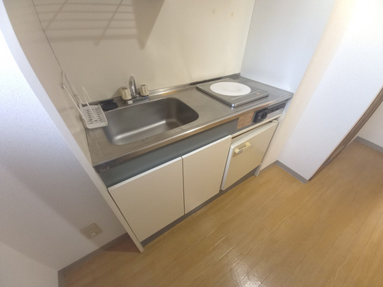 キッチン　※別部屋の写真です