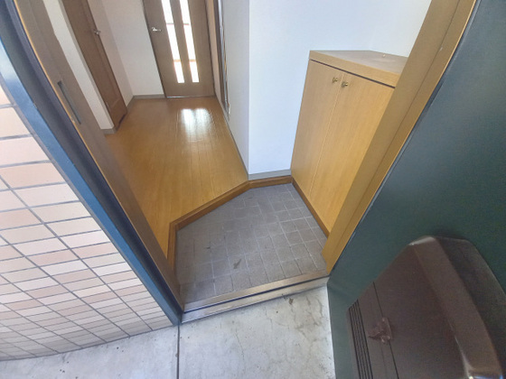 玄関　※別部屋の写真です