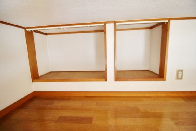 その他　ロフトの収納です。