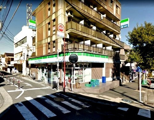 コンビニ　ファミリーマート佐野寅二安浦店（コンビニ）まで572m