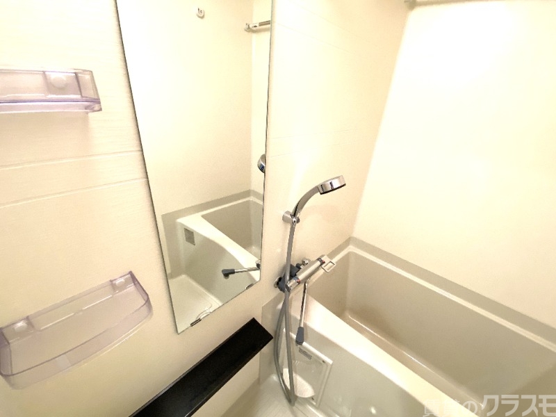 バス・シャワールーム　一日のお疲れをお取りください。