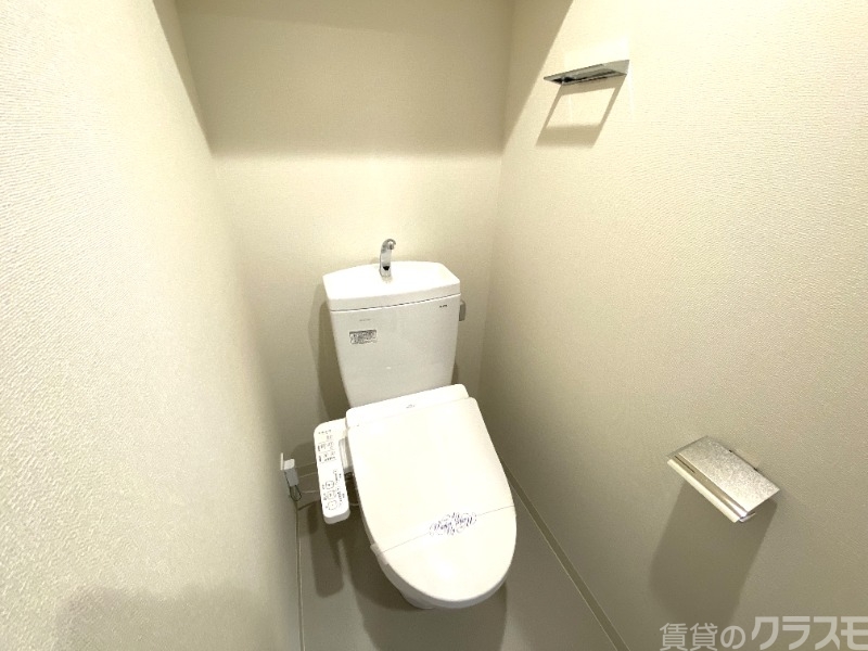 トイレ　冬場も安心の温水洗浄便座！