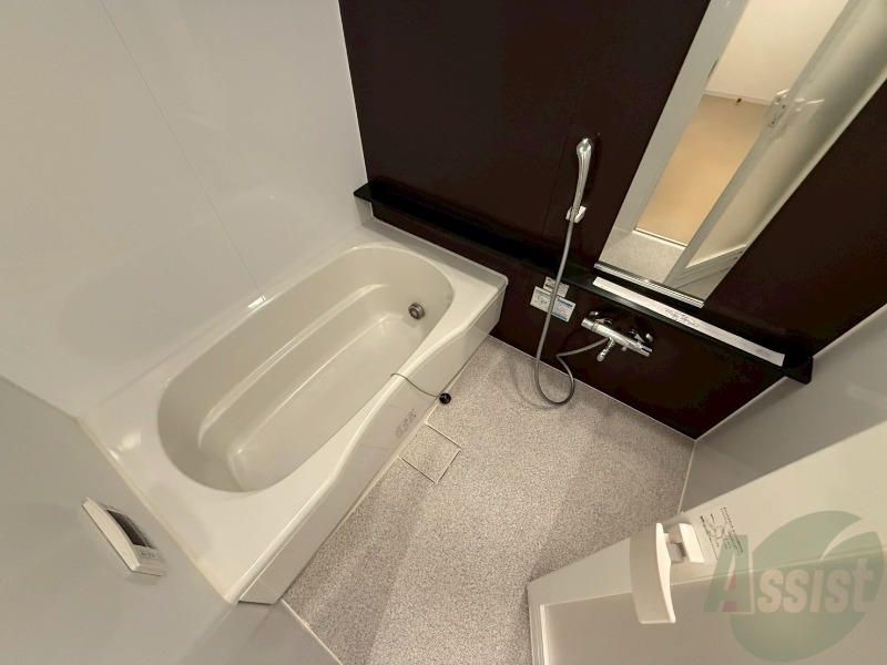 バス・シャワールーム　お風呂になります。一日の疲れを癒してくださいね。