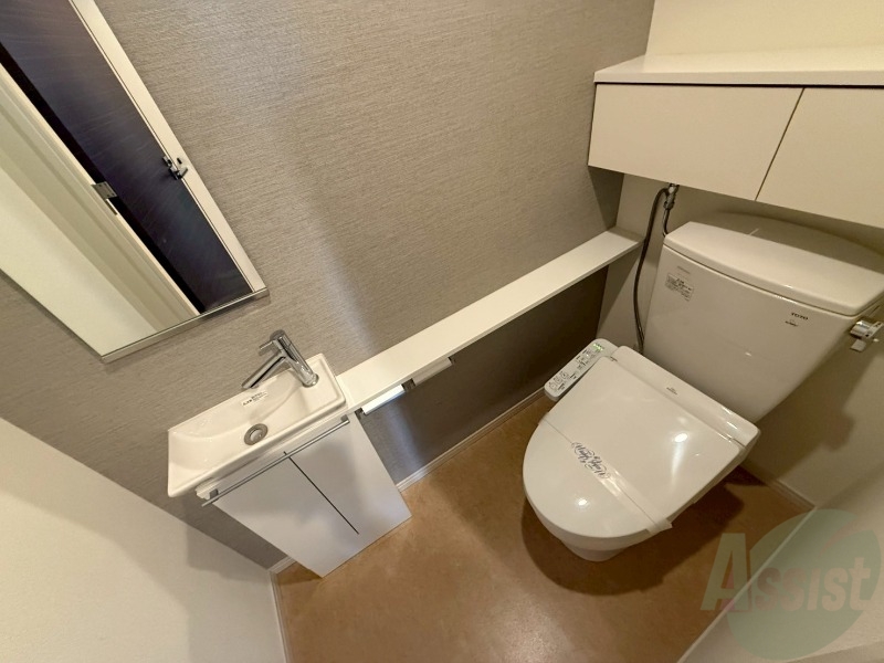 トイレ　こちらはトイレです。清潔感があり、安心して使用できます。