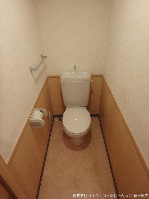 トイレ　写真は同型タイプ