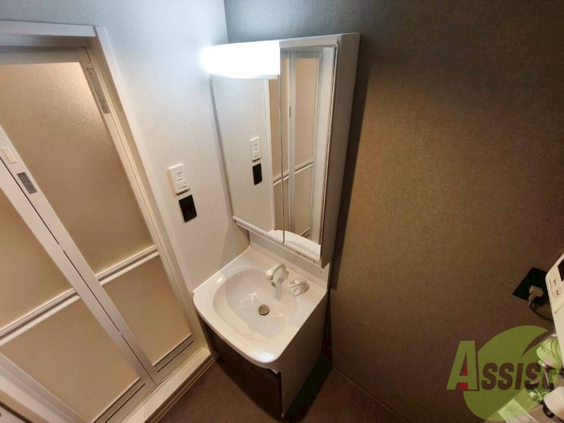 洗面設備　シャンプードレッサーで身支度もラクラクです！