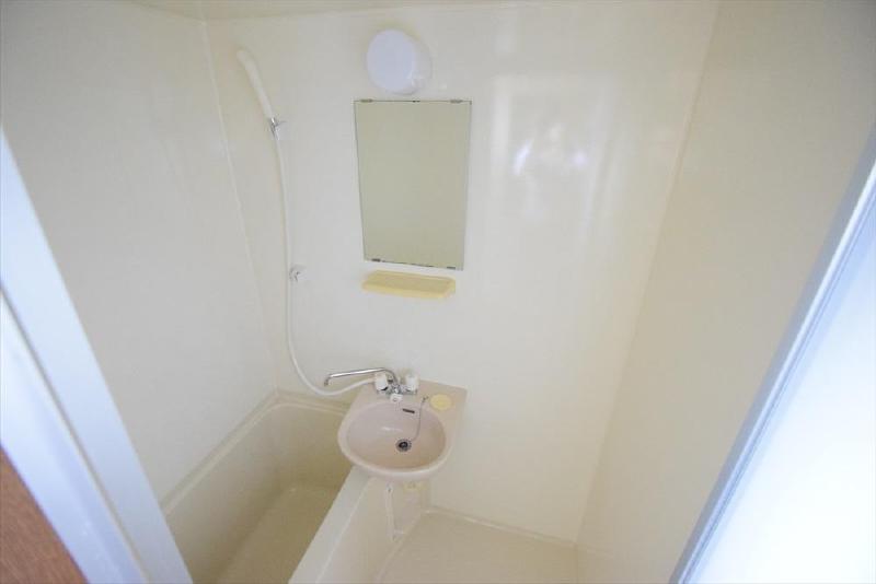 バス・シャワールーム　洗面付バスルーム