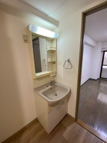 洗面設備　忙しい朝には欠かせない洗面所です