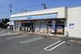 コンビニ　ローソン直方感田店（コンビニ）まで379m