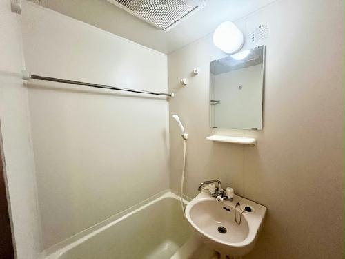 バス・シャワールーム　設備・仕様は号室により異なる為、現況を優先いたします。