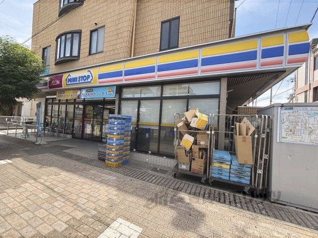 コンビニ　ミニストップ中山寺駅前店（コンビニ）まで450m