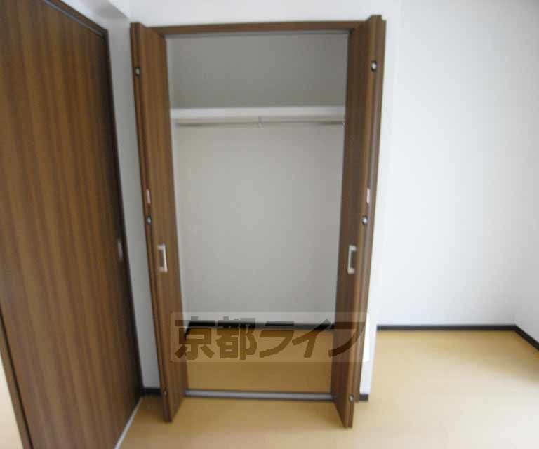 収納　洋室収納です