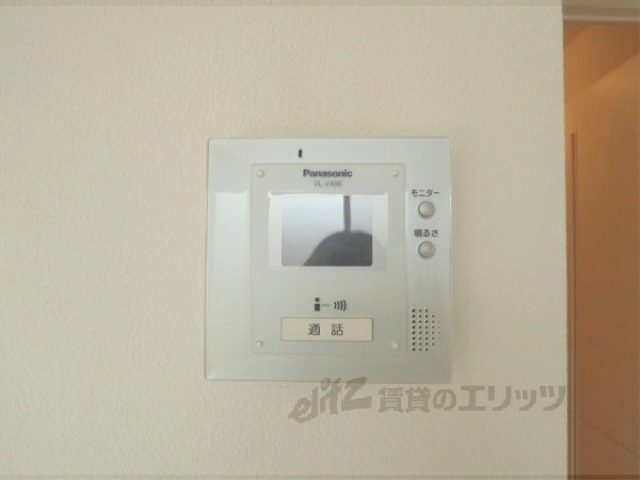 セキュリティ　ＴＶモニターホン付きで安心