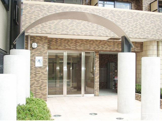 建物外観　駅近☆ＪＲ線・御堂筋線まで徒歩４分です♪