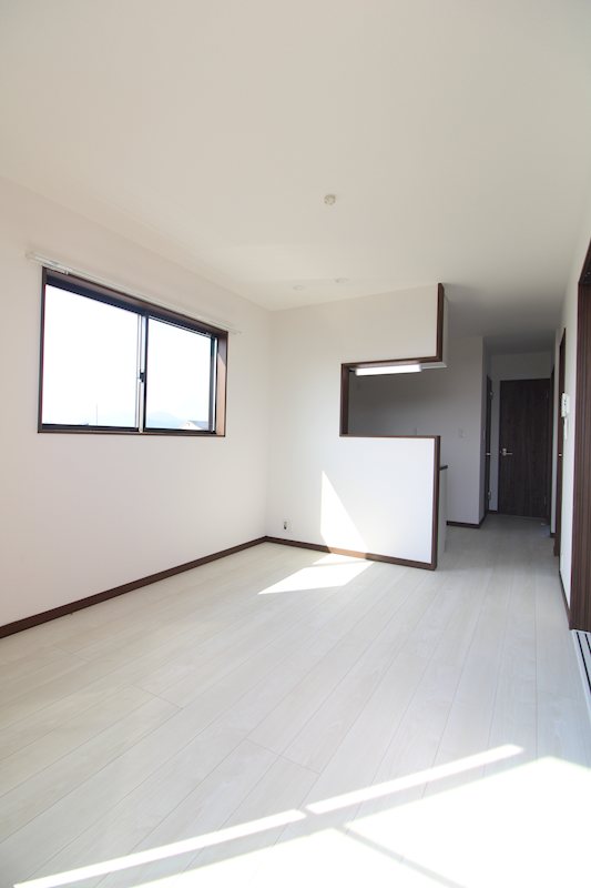 居室・リビング　同タイプ物件写真参照