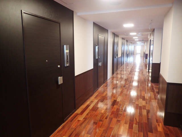 ロビー　19階廊下