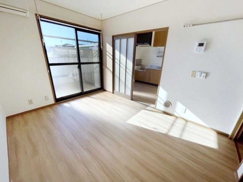 居室・リビング　図面と現状に相違がある場合には現状を優先