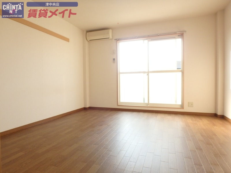 居室・リビング　同型参考写真