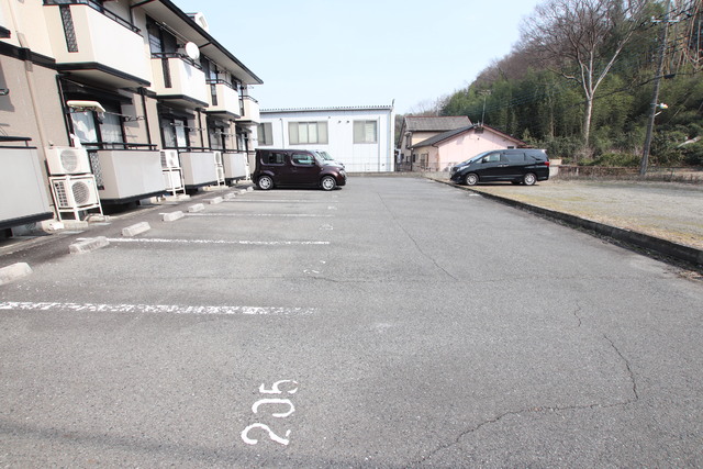 駐車場　敷地内駐車場