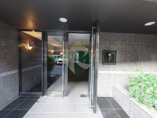 エントランス　ルーブル高田馬場