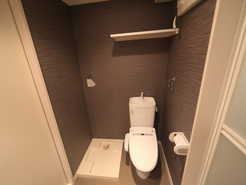 トイレ　温水洗浄暖房便座付トイレ