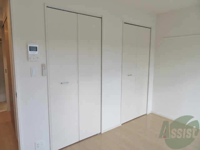 収納　収納は２か所ございます。沢山入りそうですね